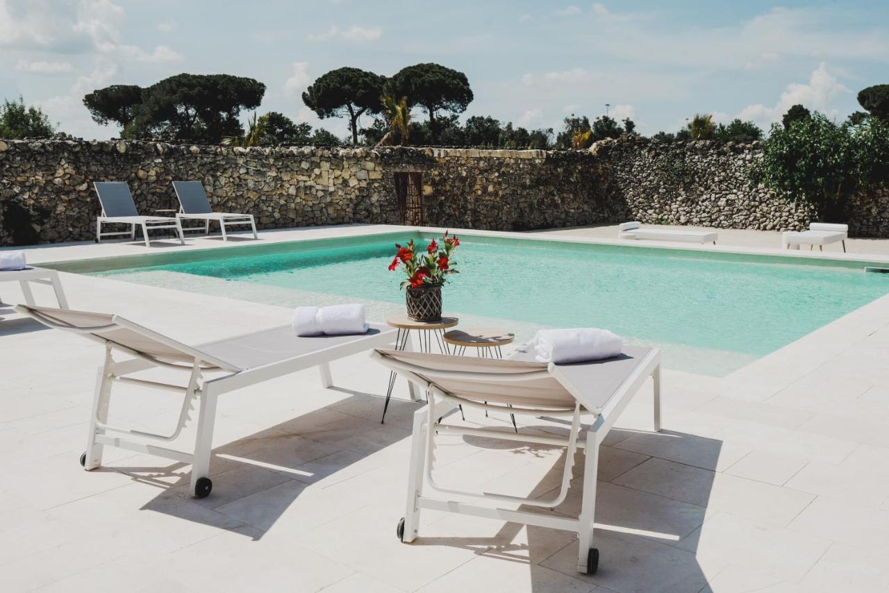 Masseria Paralupi Bed & Breakfast Lecce Bagian luar foto