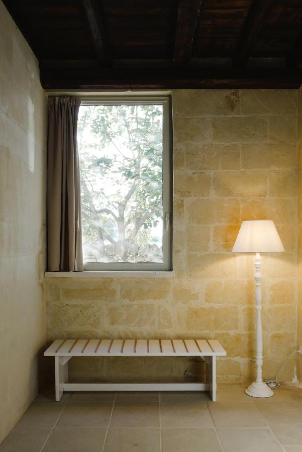 Masseria Paralupi Bed & Breakfast Lecce Bagian luar foto