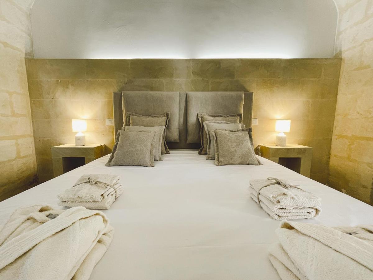 Masseria Paralupi Bed & Breakfast Lecce Bagian luar foto