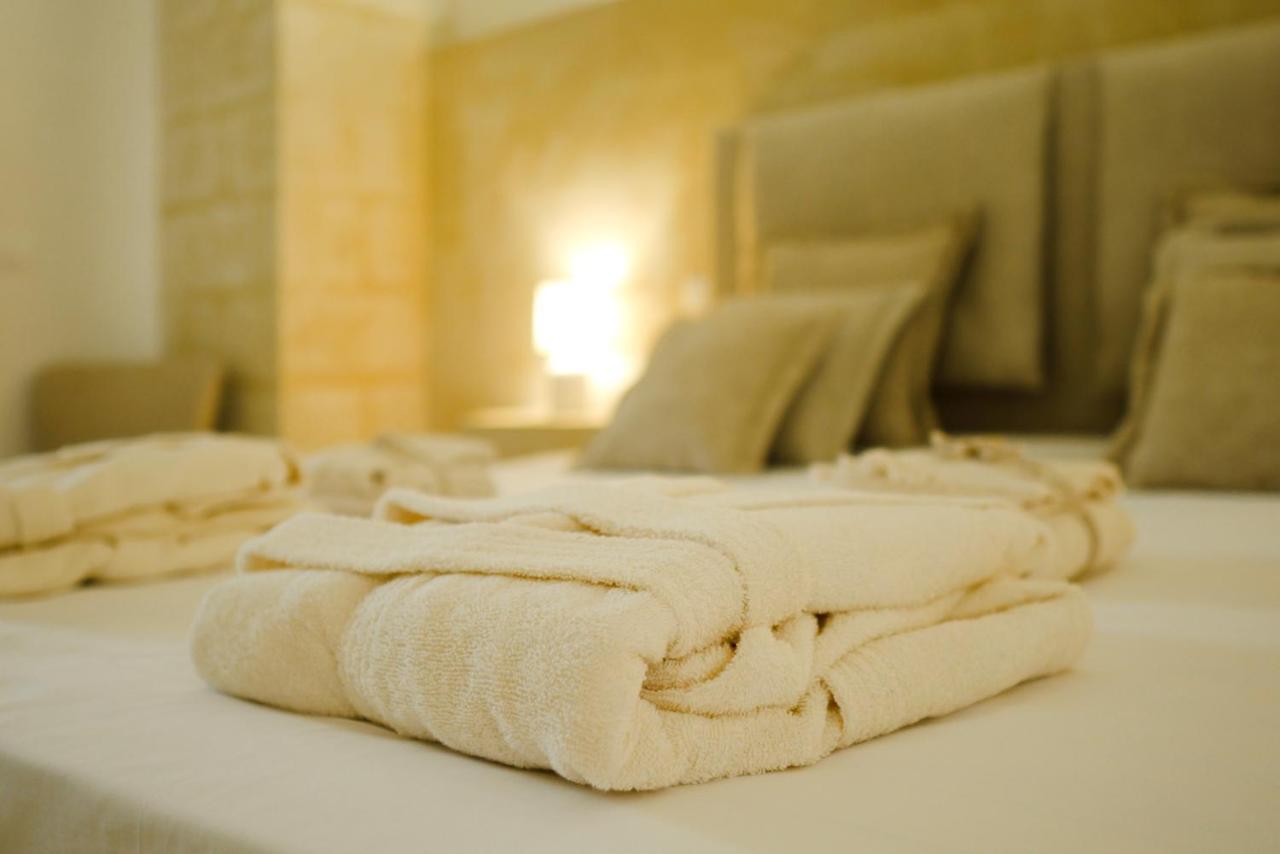 Masseria Paralupi Bed & Breakfast Lecce Bagian luar foto