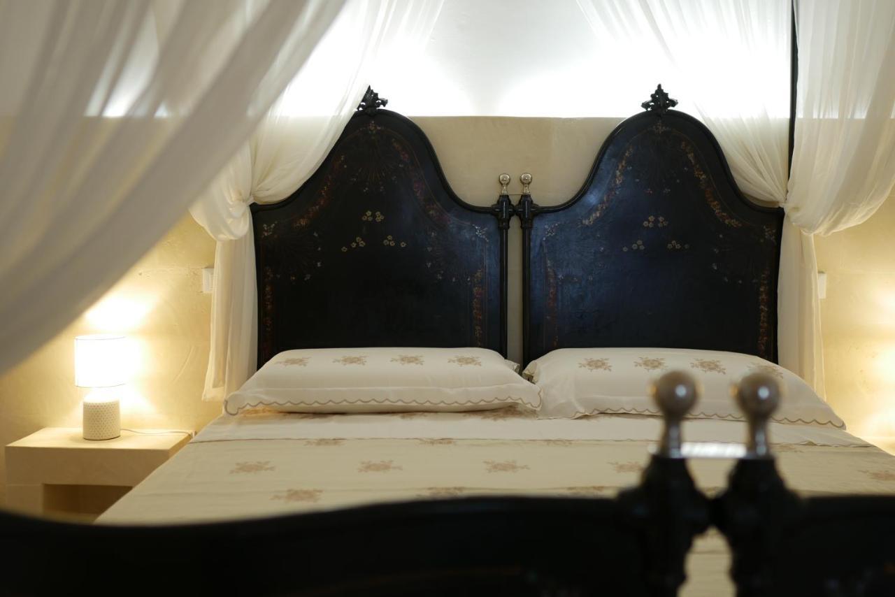 Masseria Paralupi Bed & Breakfast Lecce Bagian luar foto